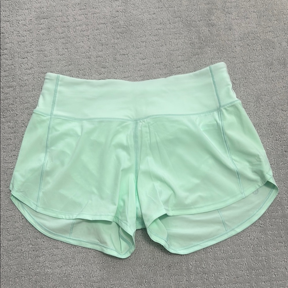 Lululemon Speed Up Mid-Rise Lined Short 4"